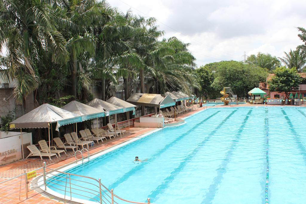 Saigon Park Resort Thuan An Exterior photo