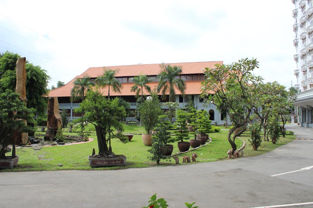 Saigon Park Resort Thuan An Exterior photo