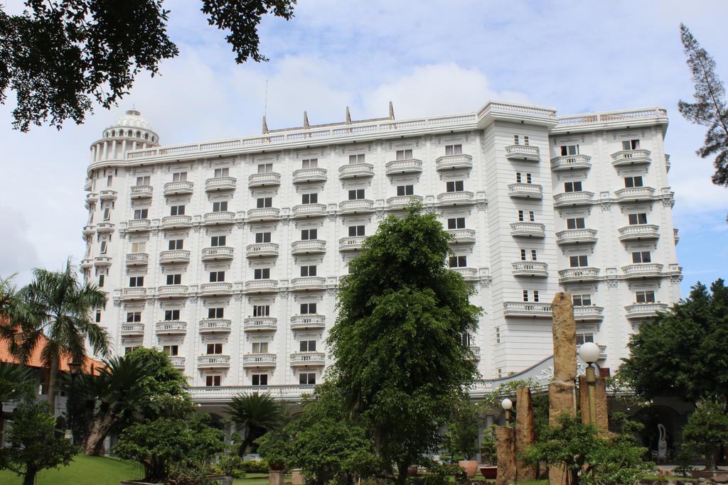 Saigon Park Resort Thuan An Exterior photo