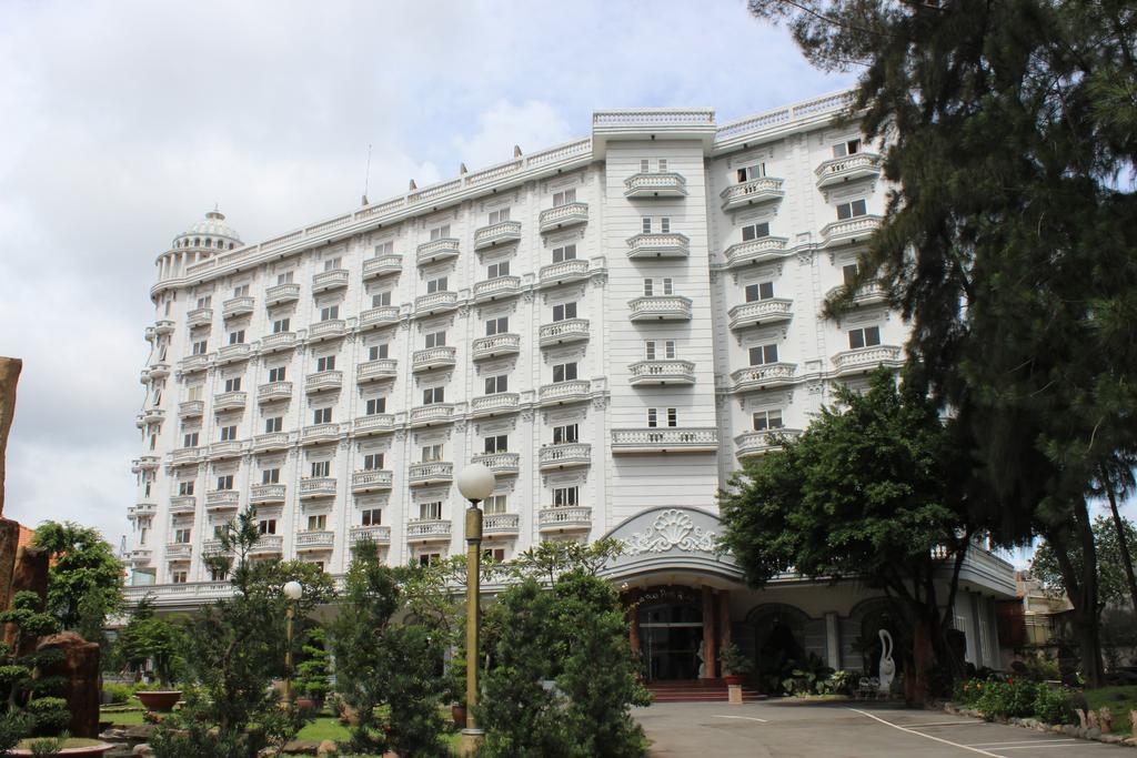 Saigon Park Resort Thuan An Exterior photo